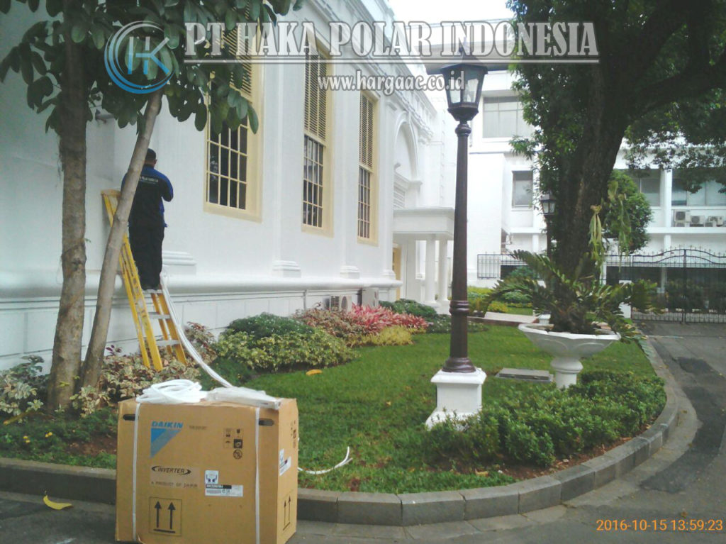 Pemasangan AC Daikin Split Inverter 2 PK di Istana Negara